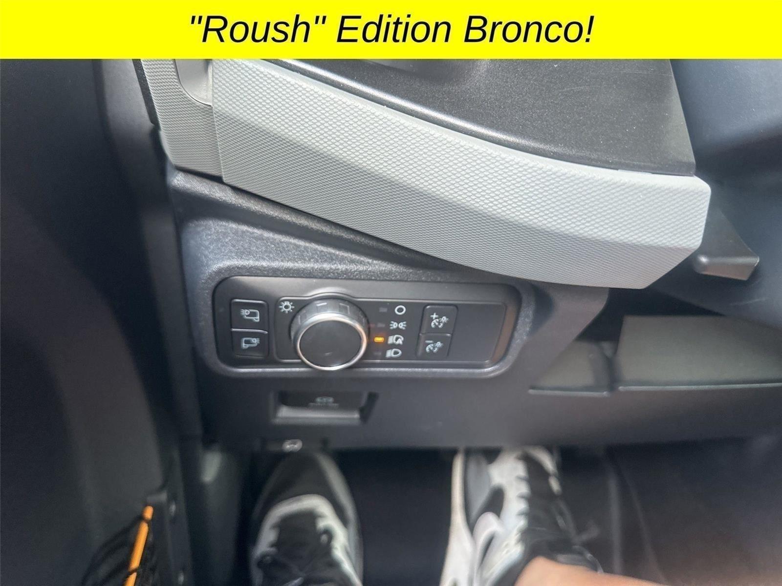 Ford Bronco Base 4-Door w/Advanced 2022