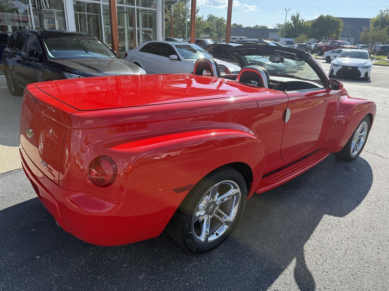Chevrolet SSR Base 2004