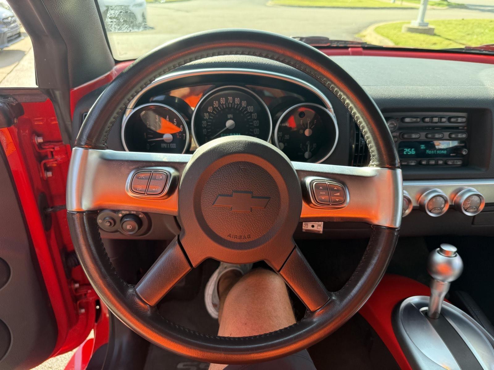 Chevrolet SSR Base 2004