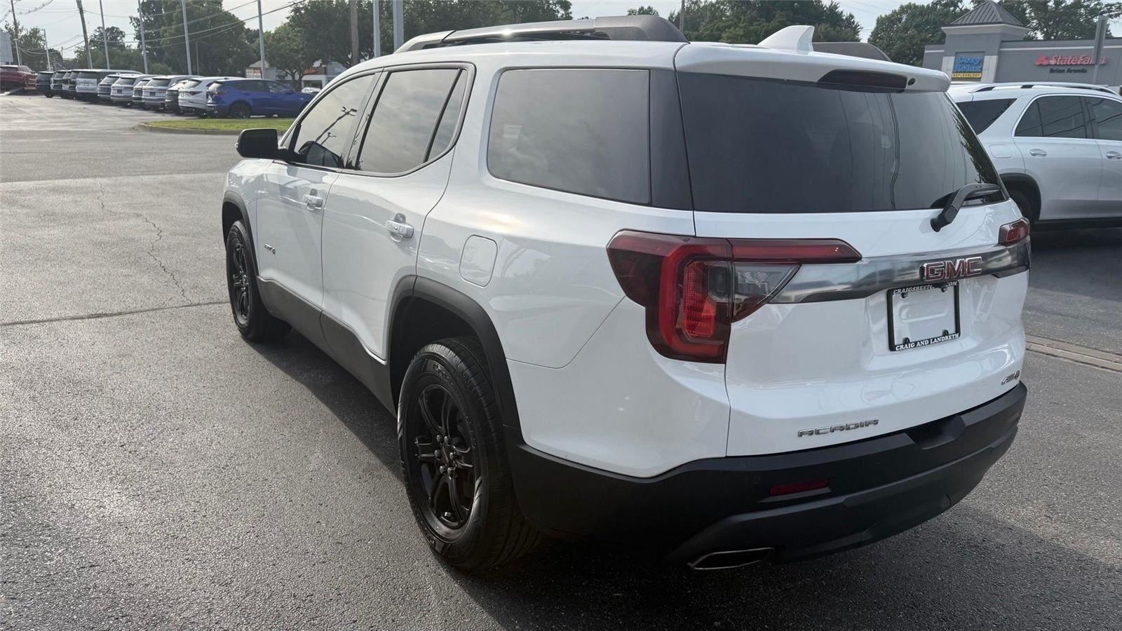 GMC Acadia SLE 2023