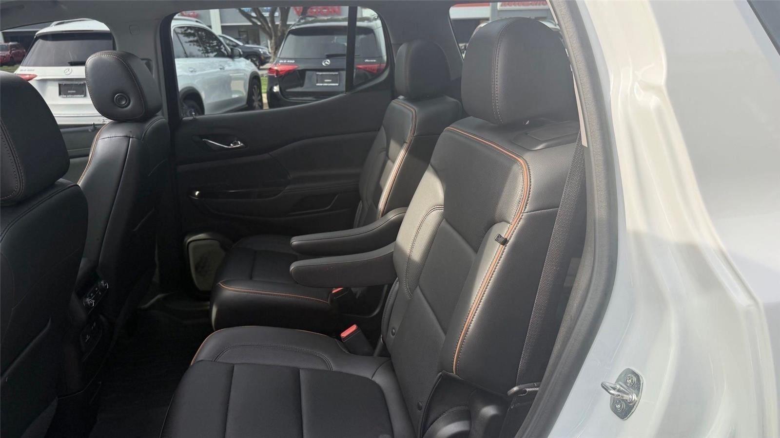 GMC Acadia SLE 2023