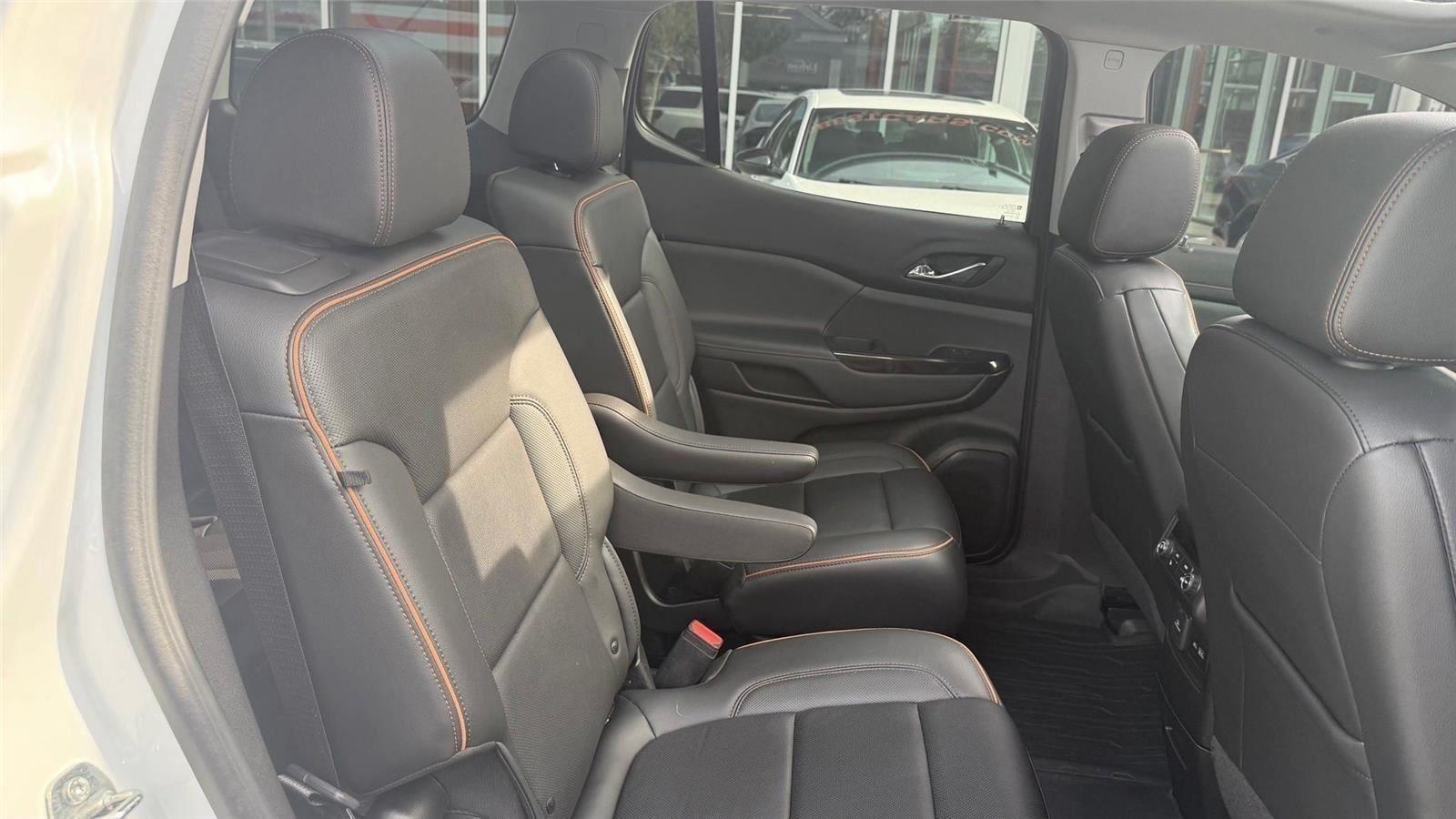 GMC Acadia SLE 2023