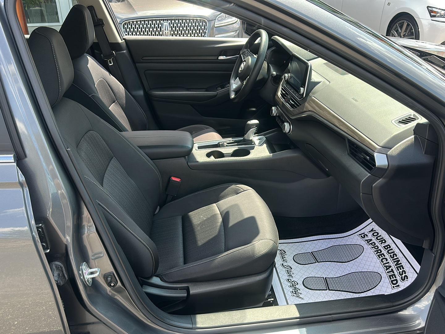 Nissan Altima 2.5 SV 2025