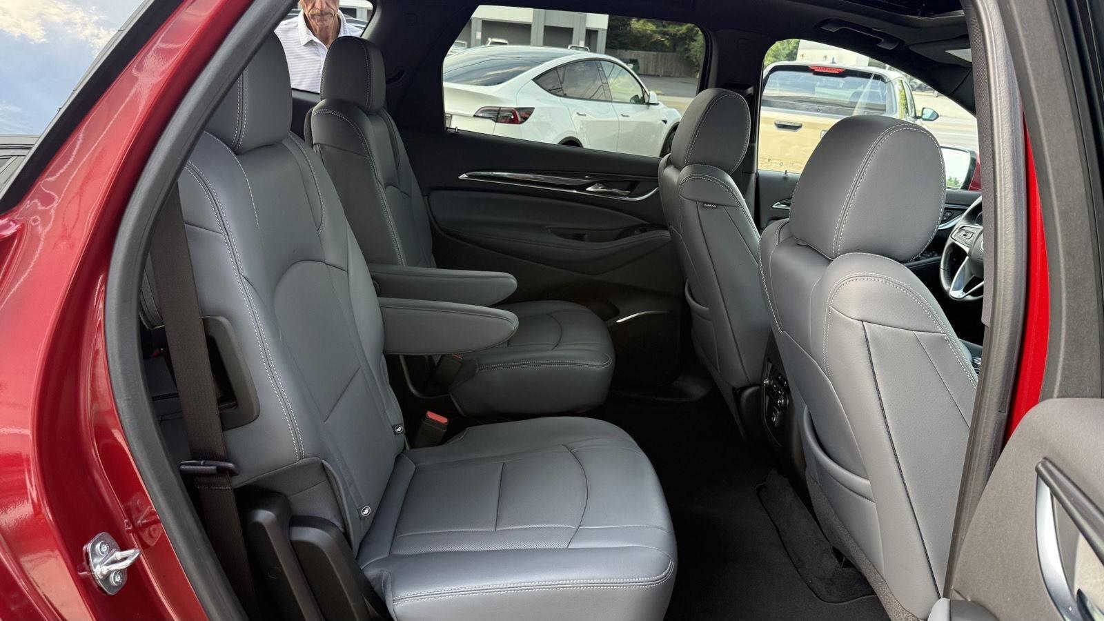 Buick Enclave Essence FWD 2023