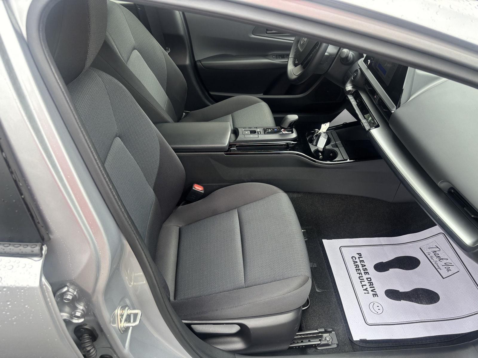Toyota Prius LE 2025