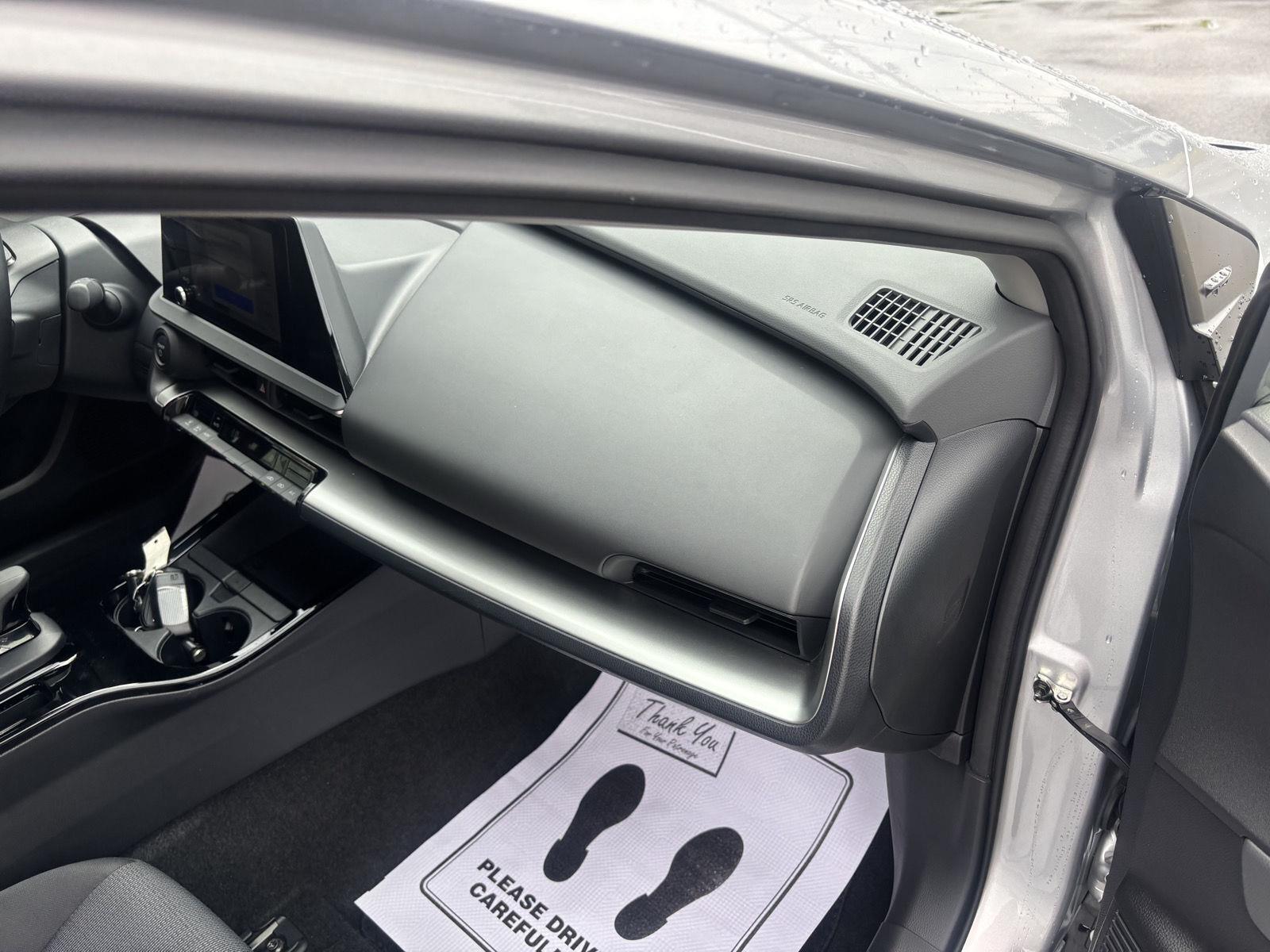 Toyota Prius LE 2025