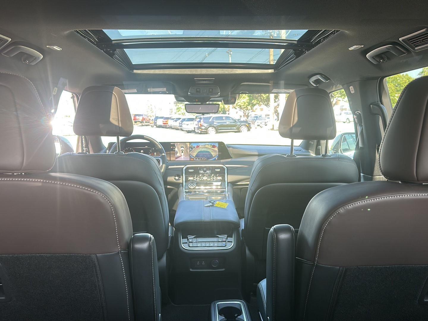 Nissan Armada Platinum 4WD 2025