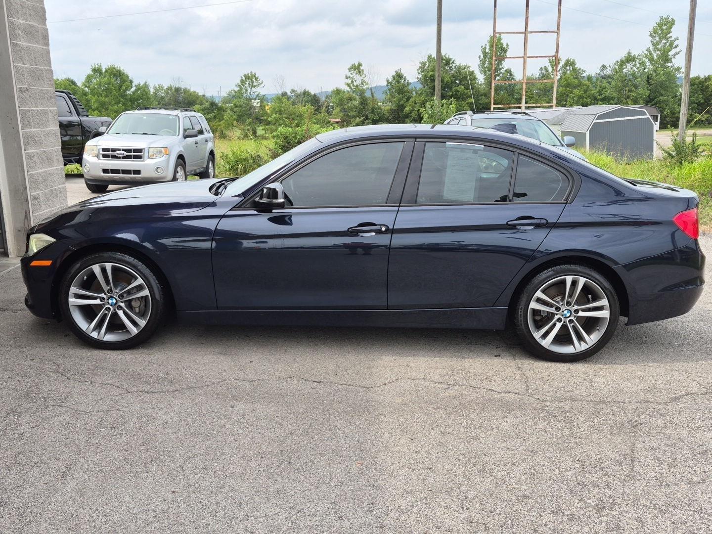 BMW 3-Series 335i xDrive Sedan 2014
