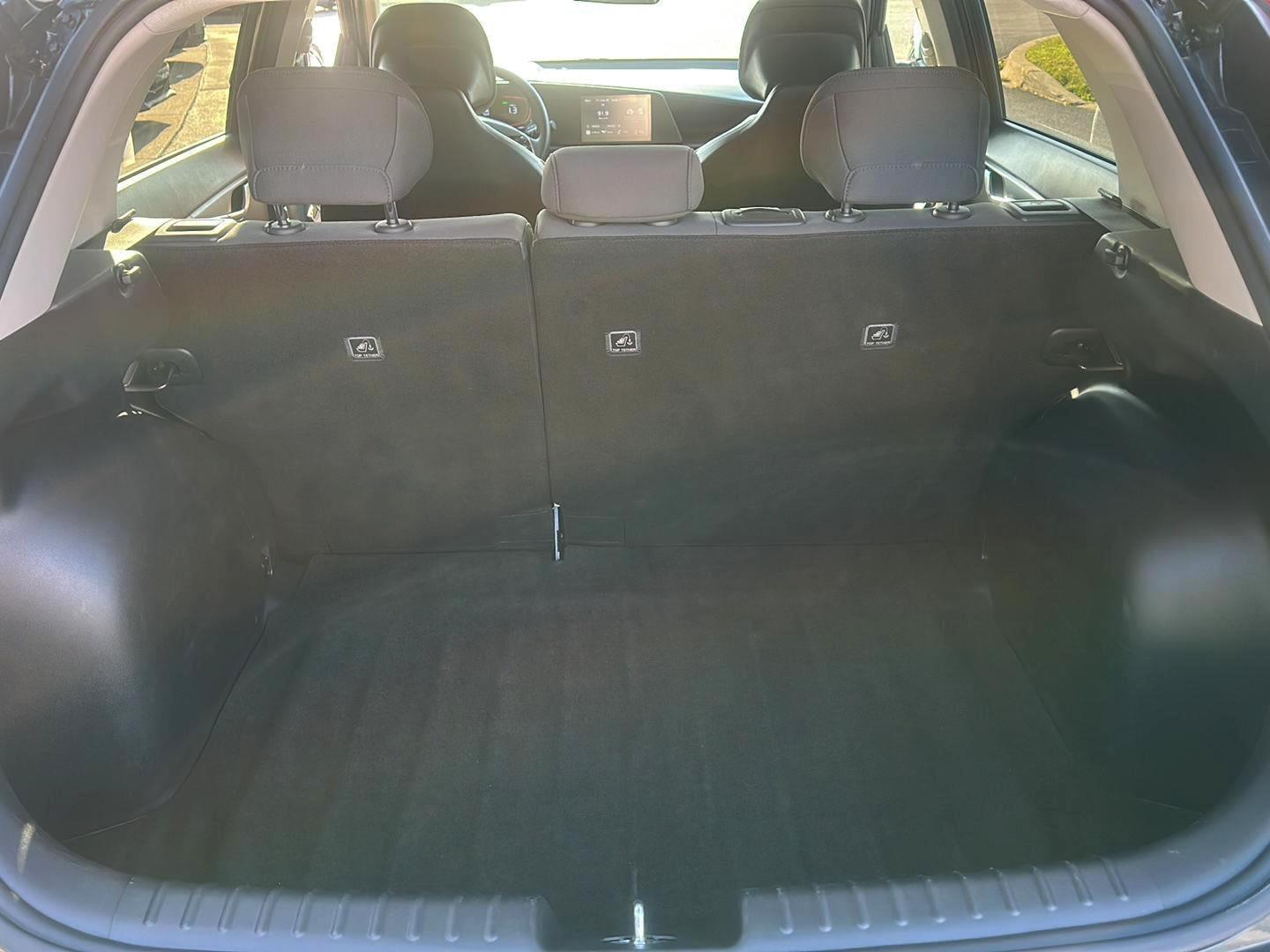 Kia Niro LX 2025