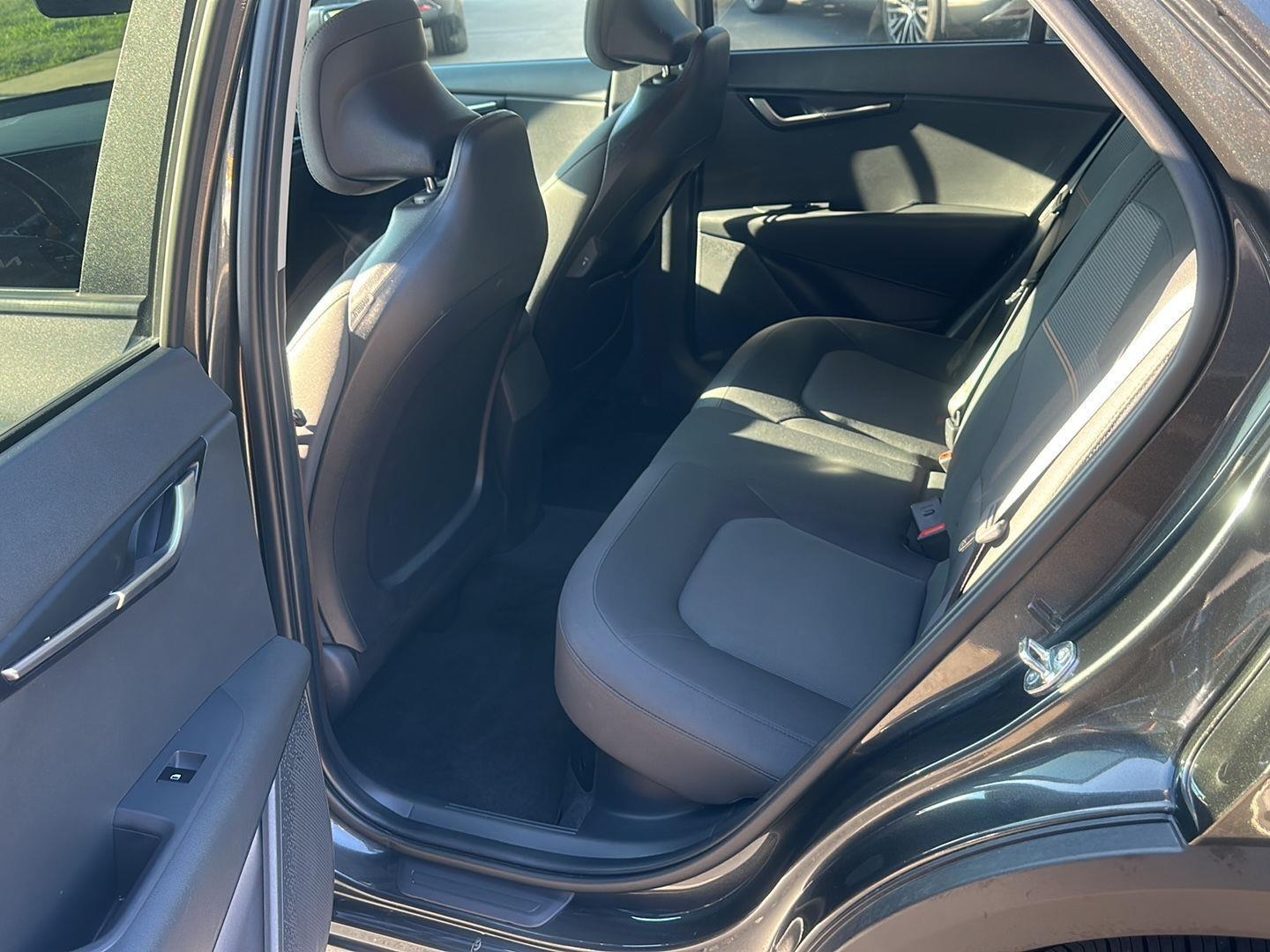 Kia Niro LX 2025