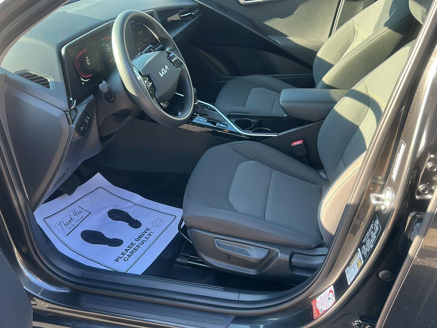 Kia Niro LX 2025