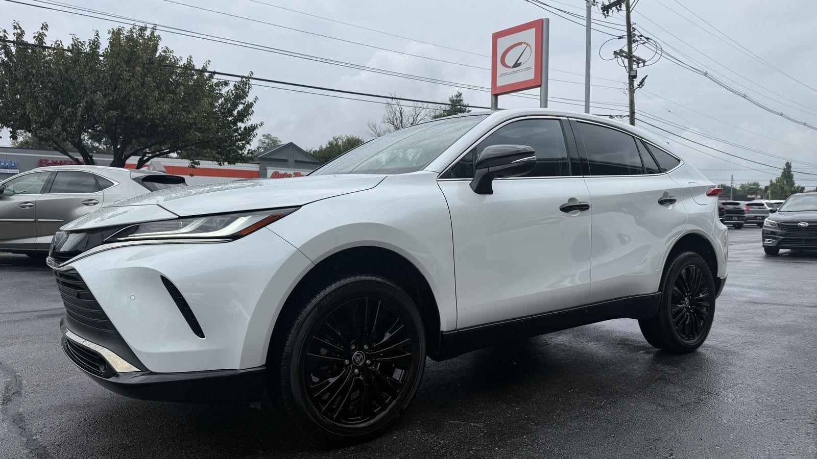 Toyota Venza LE 2024