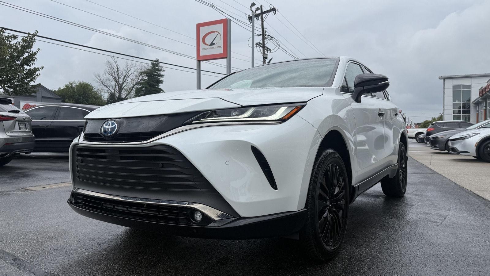 Toyota Venza LE 2024