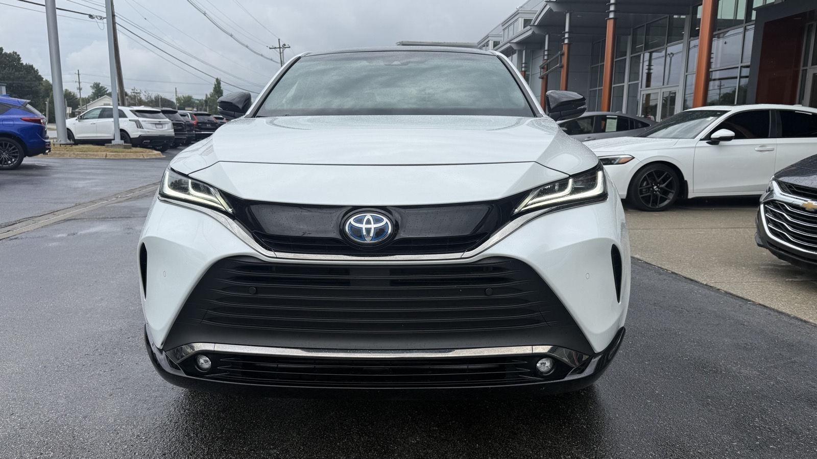 Toyota Venza LE 2024