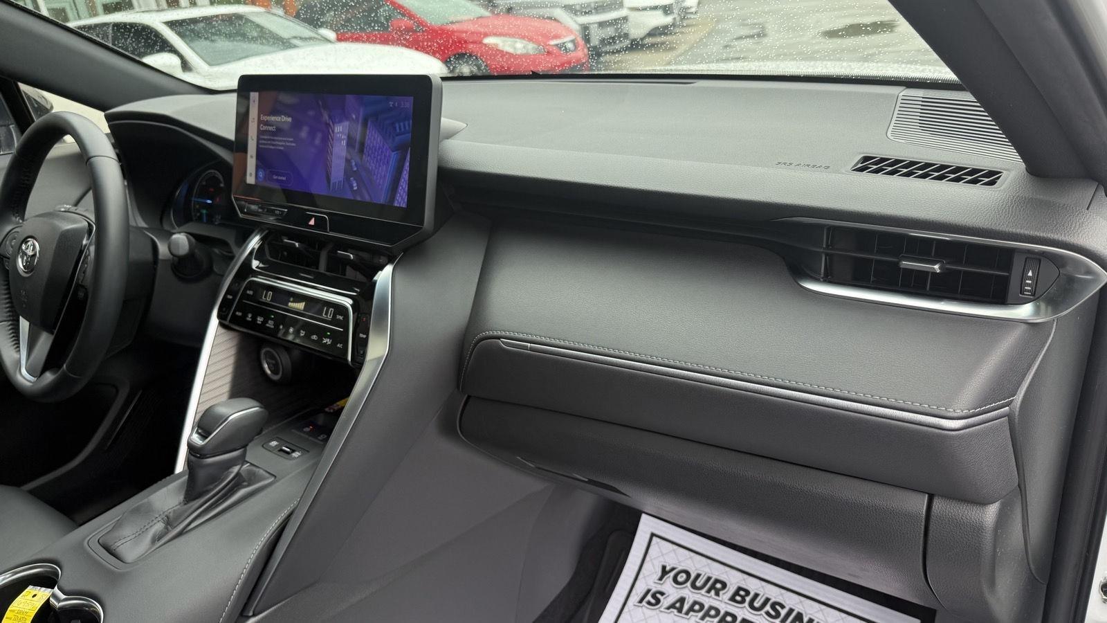 Toyota Venza LE 2024