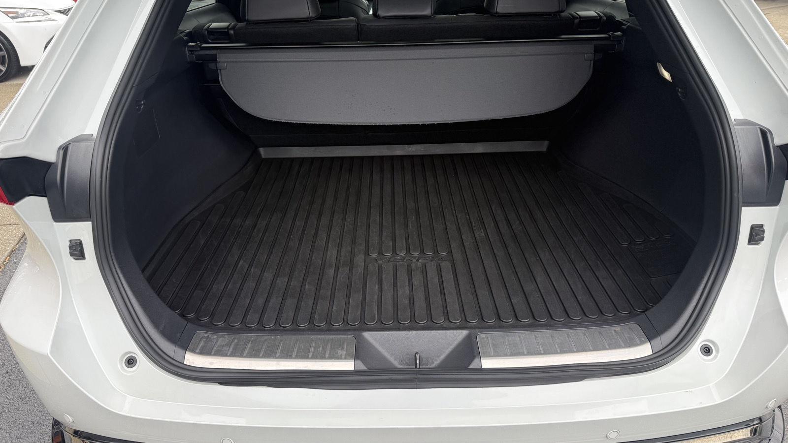 Toyota Venza LE 2024