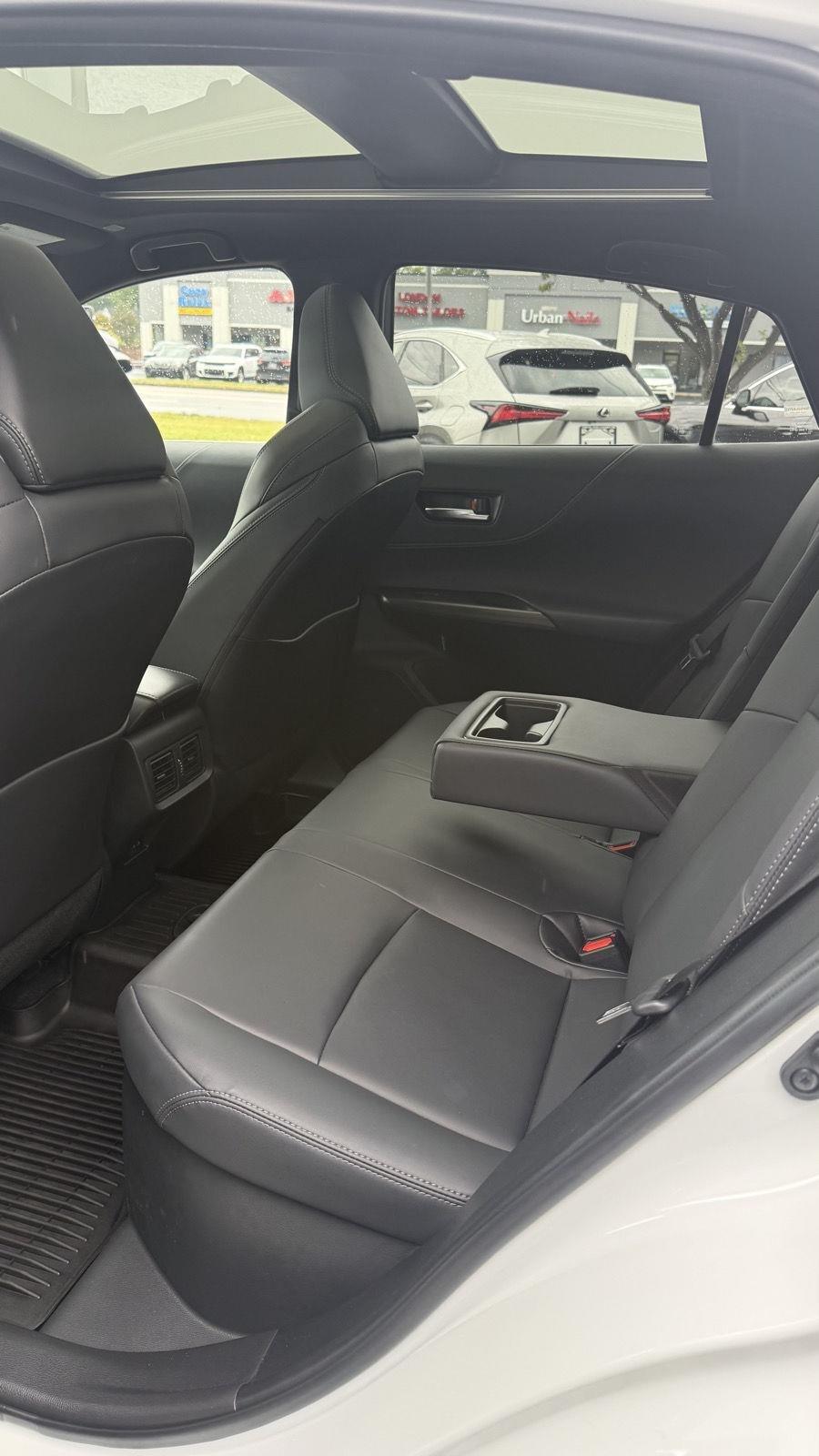 Toyota Venza LE 2024