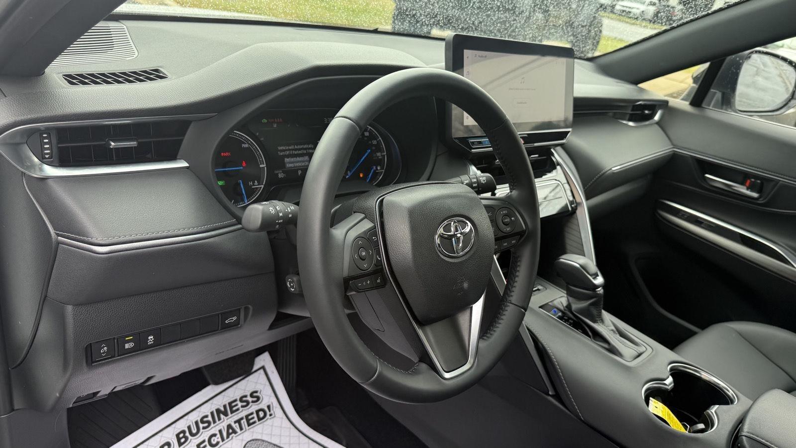 Toyota Venza LE 2024