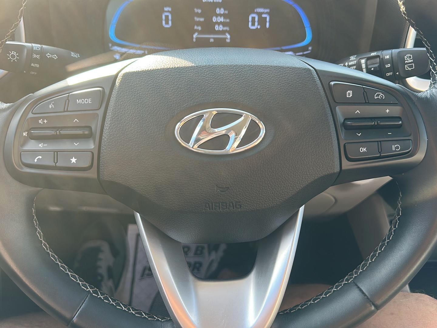 Hyundai Venue SEL 2025