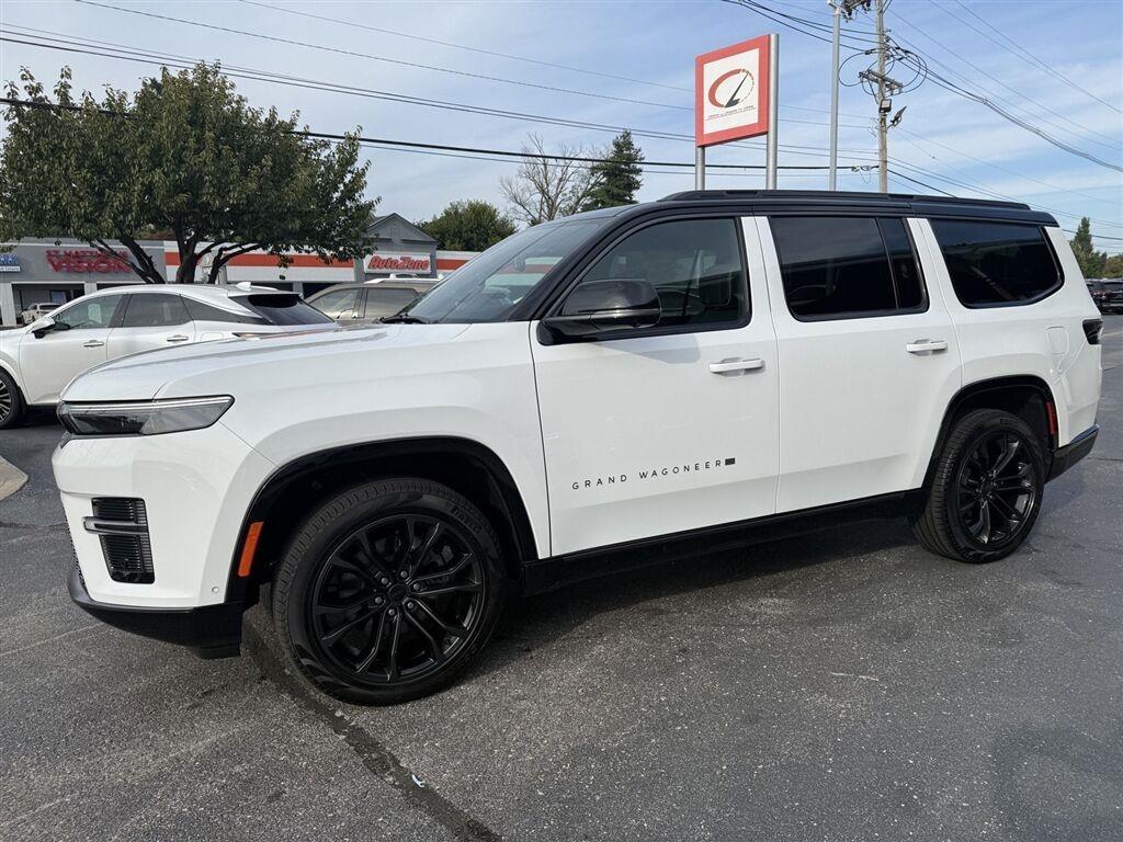 Jeep Grand Wagoneer Base 2026