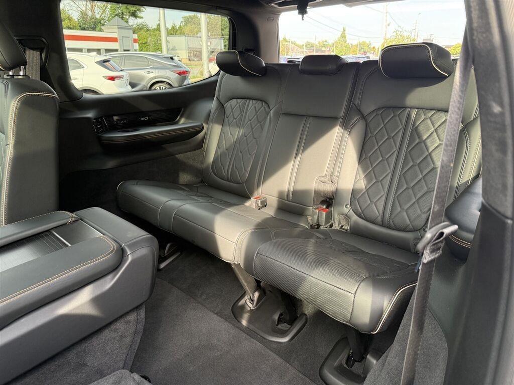 Jeep Grand Wagoneer Base 2026