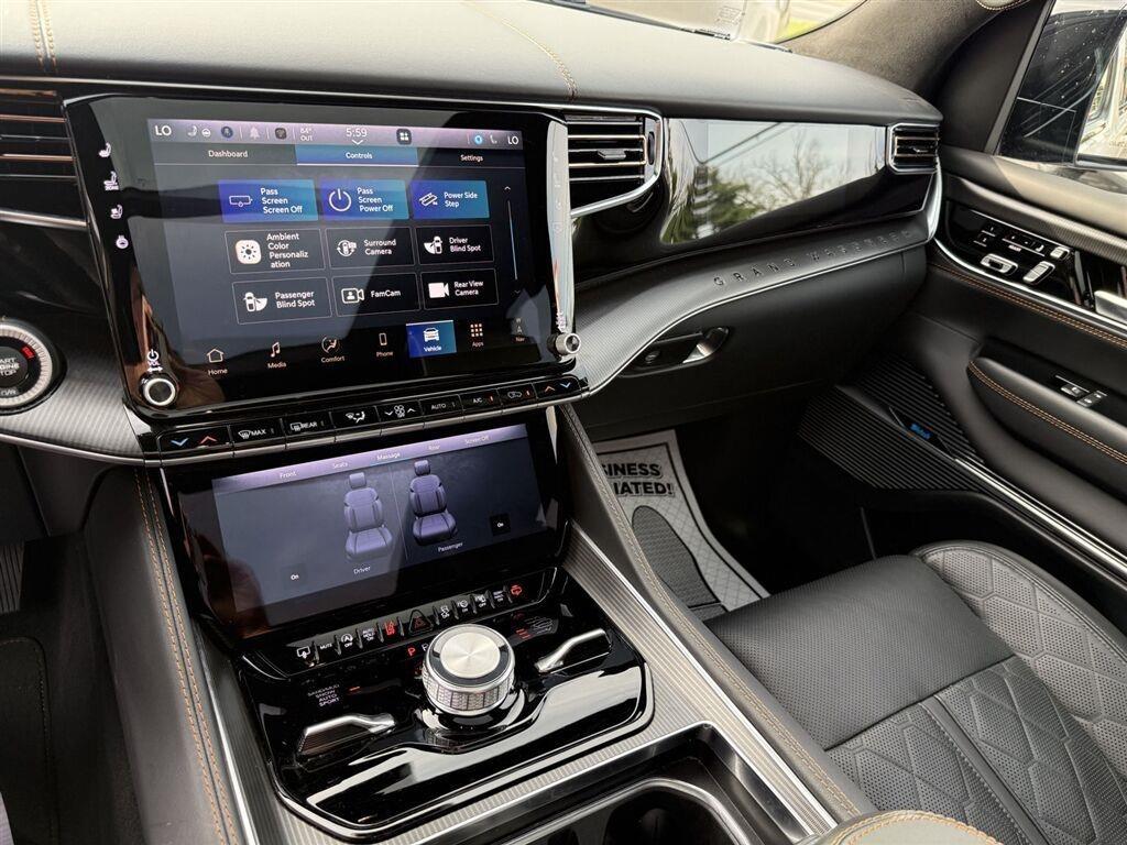 Jeep Grand Wagoneer Base 2026