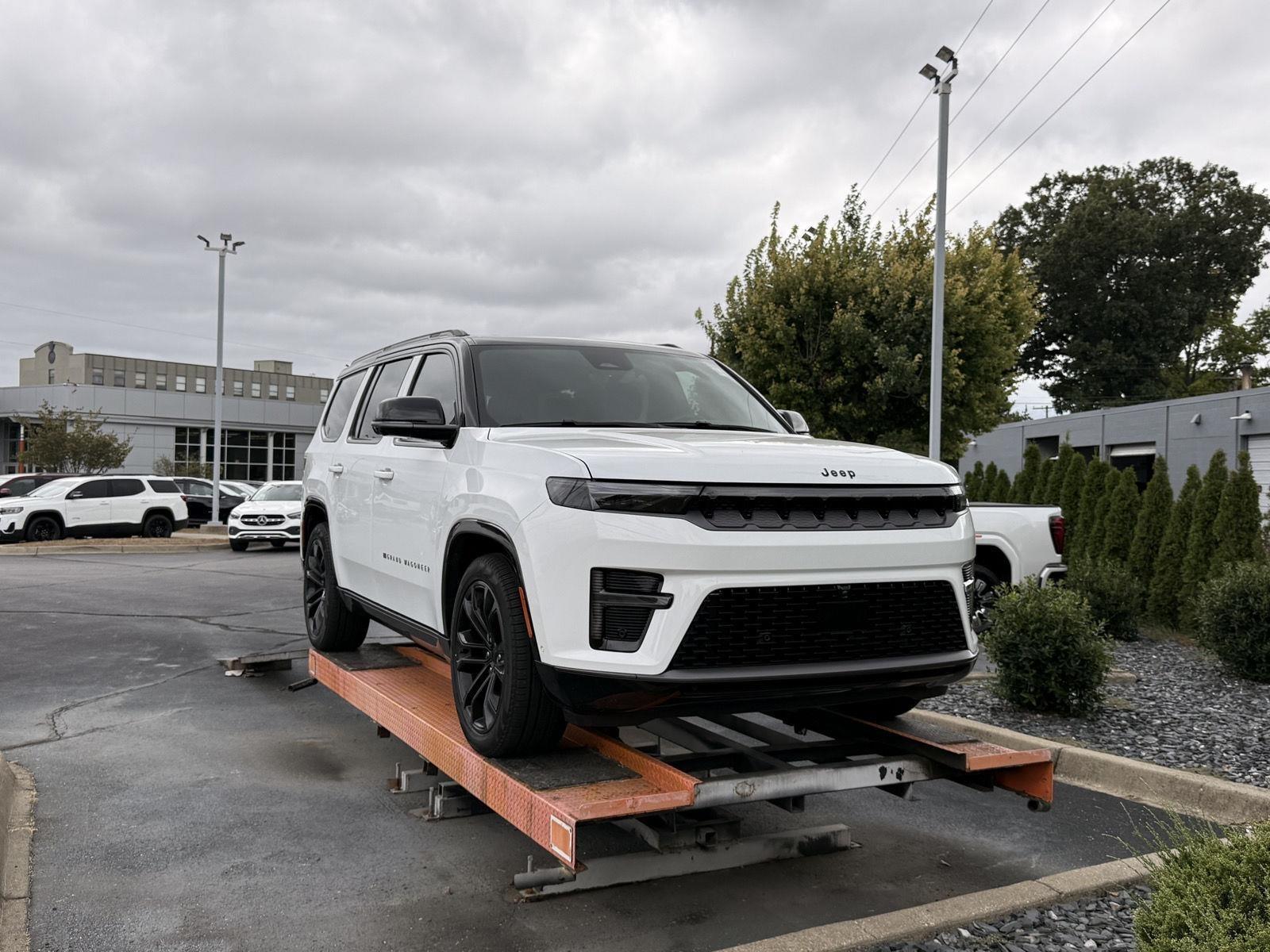 2026 Jeep Grand Wagoneer Base