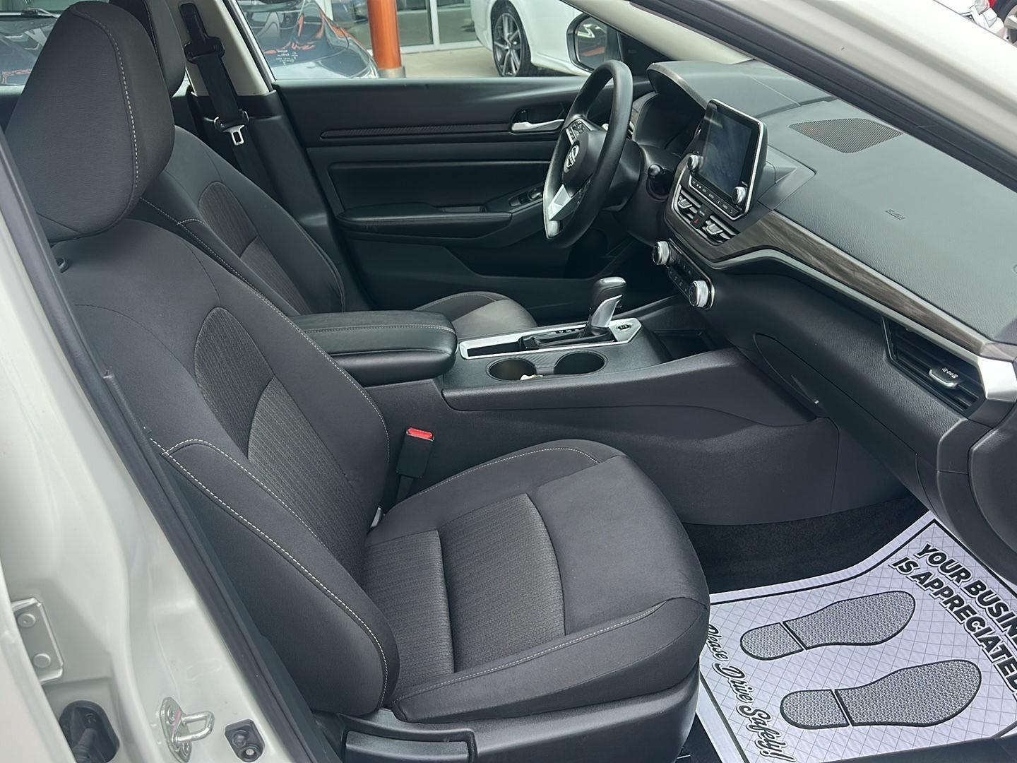 Nissan Altima 2.5 SV 2025