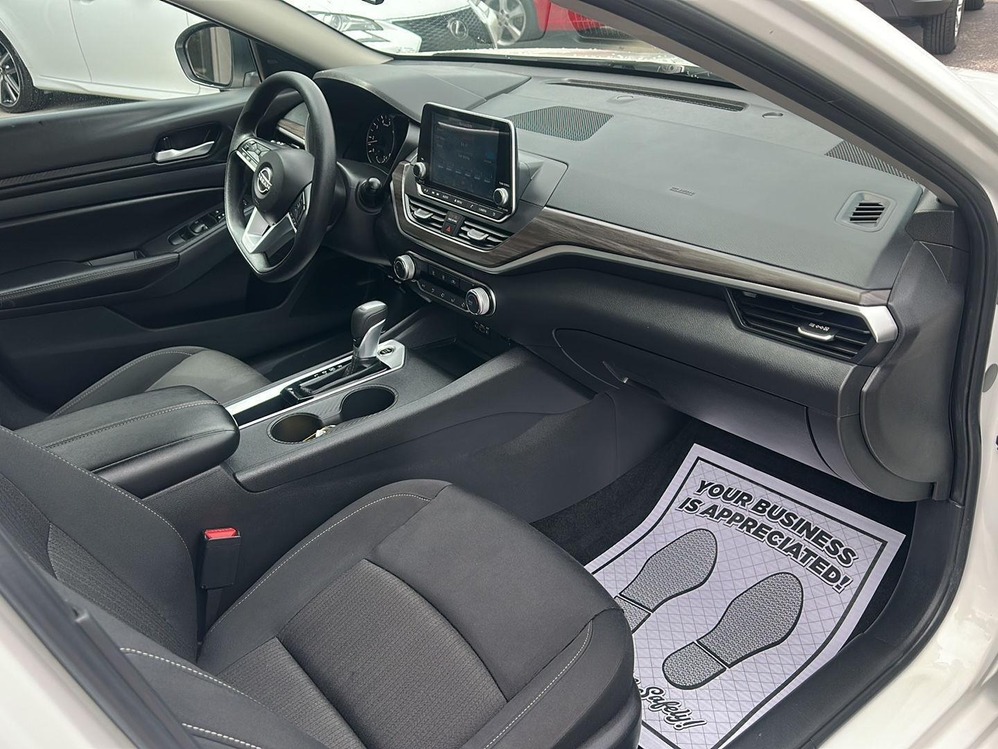 Nissan Altima 2.5 SV 2025