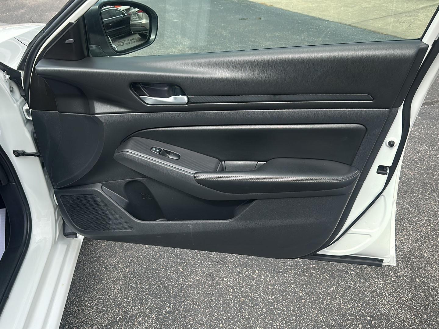 Nissan Altima 2.5 SV 2025