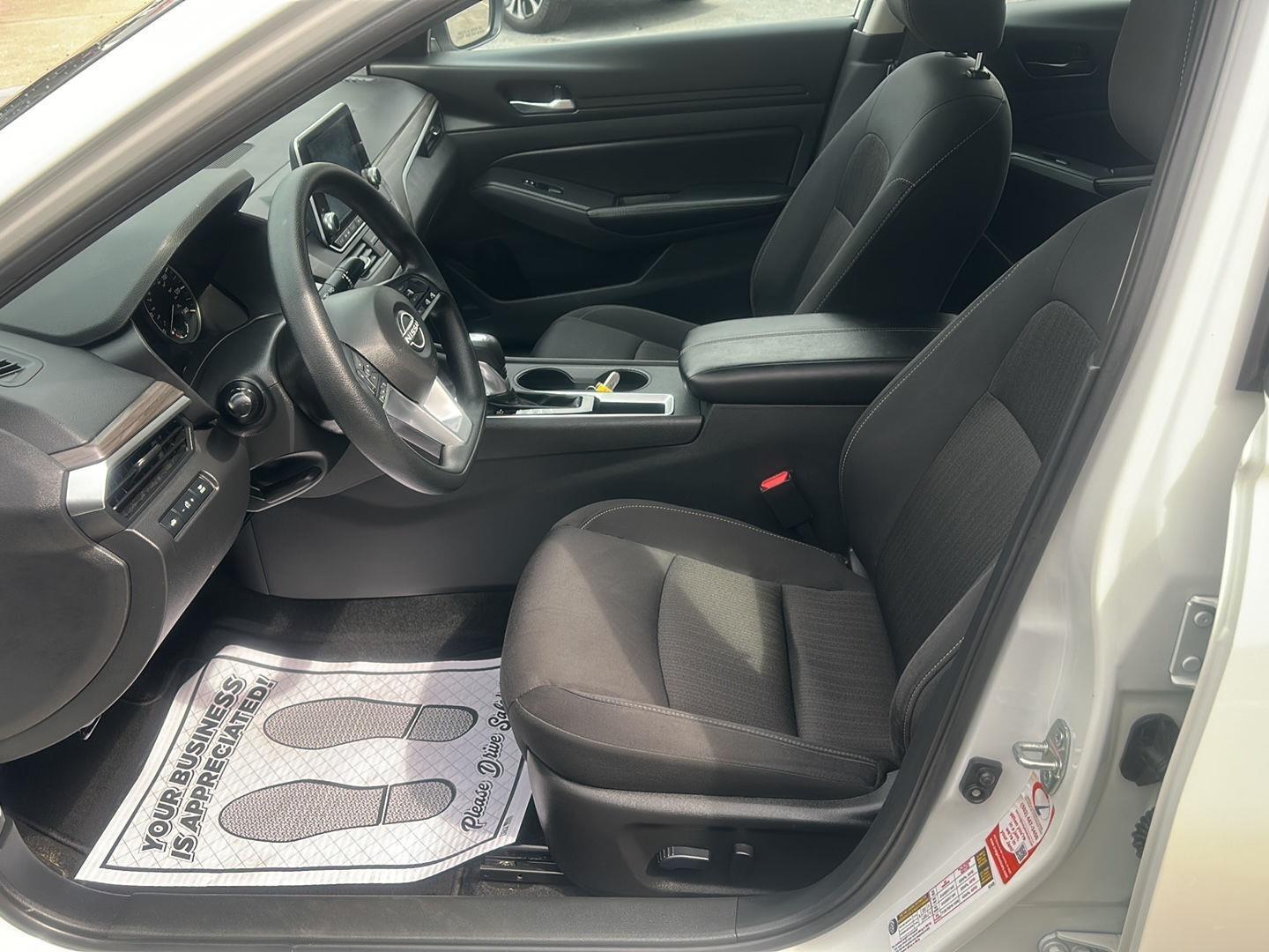 Nissan Altima 2.5 SV 2025