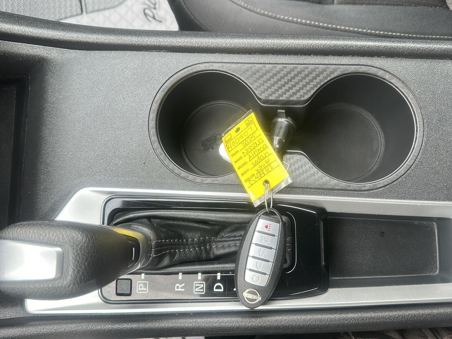 Nissan Altima 2.5 SV 2025