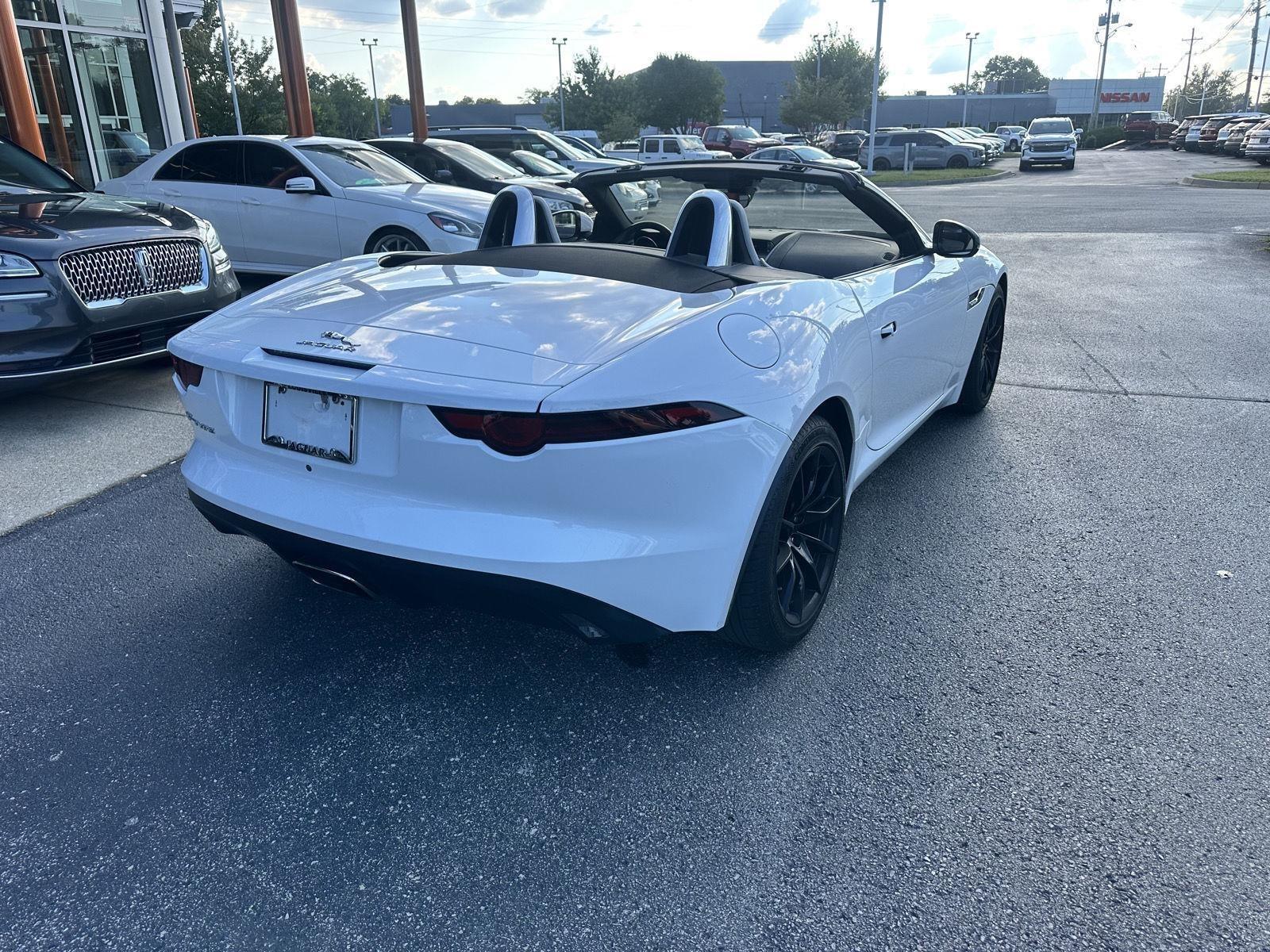 Jaguar F-Type Convertible 2.0 8A 2018