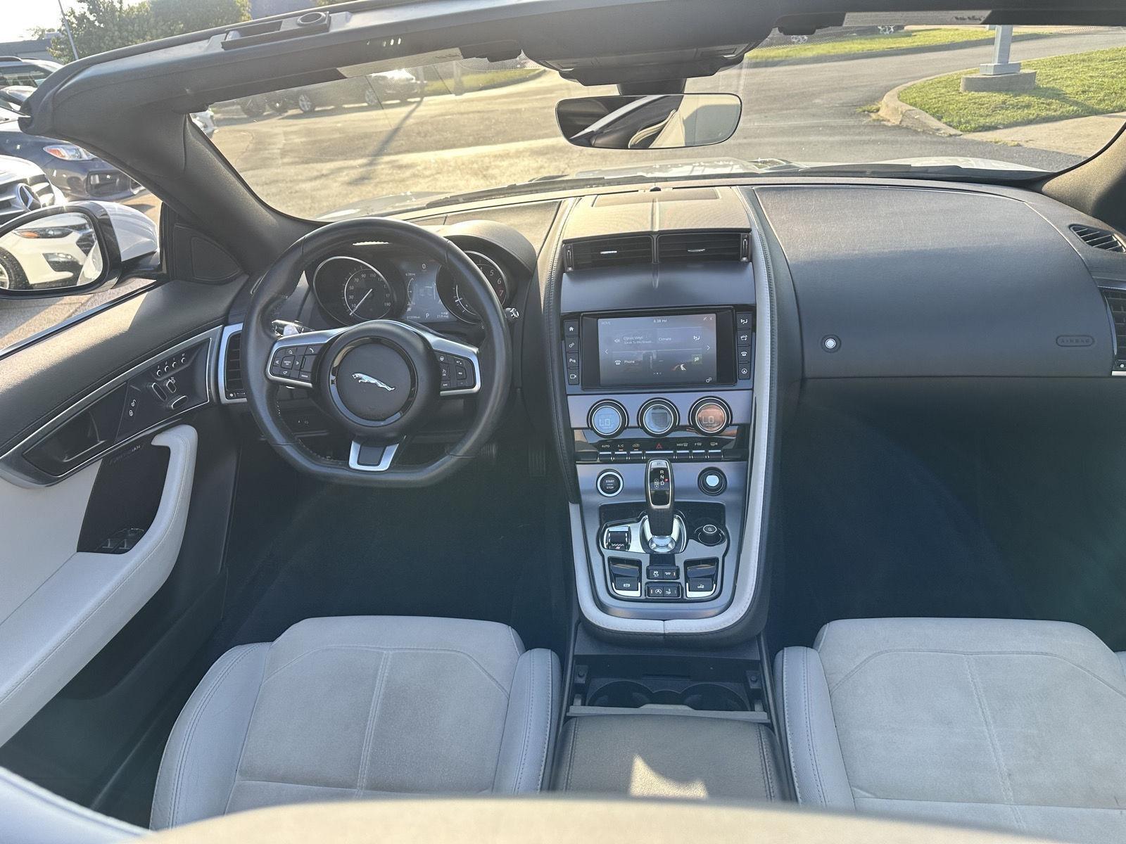 Jaguar F-Type Convertible 2.0 8A 2018
