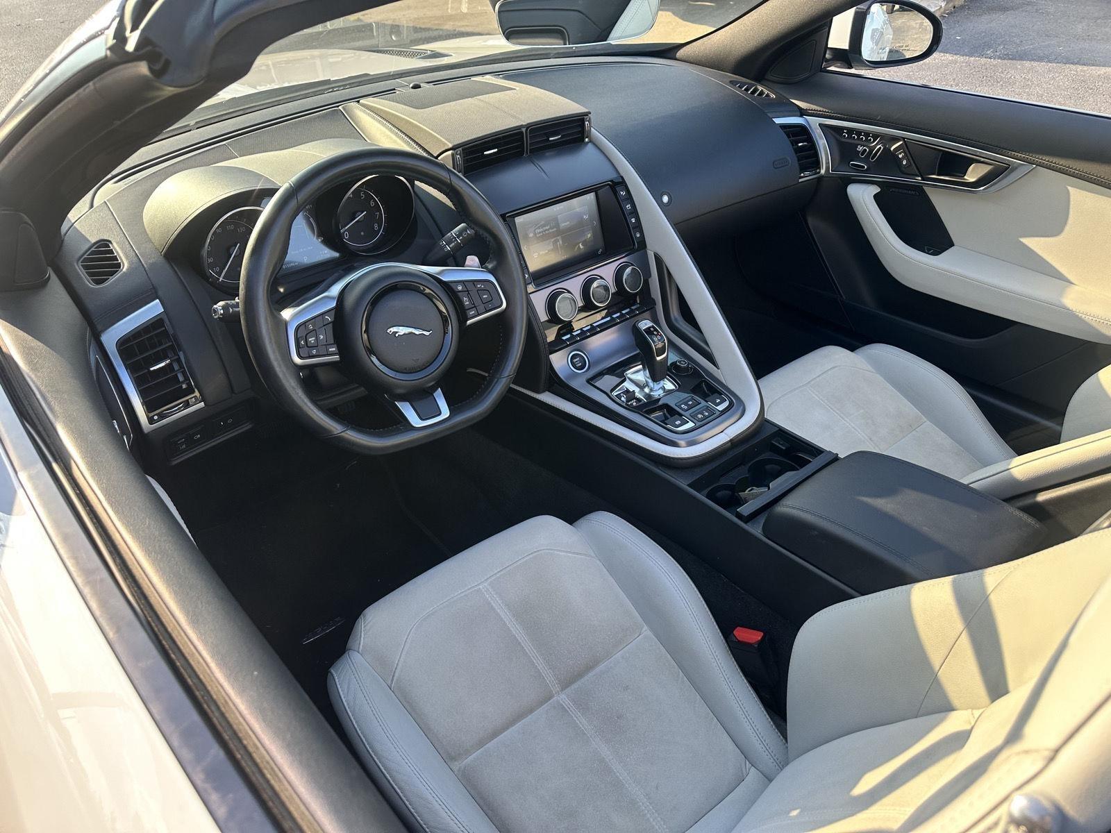 Jaguar F-Type Convertible 2.0 8A 2018