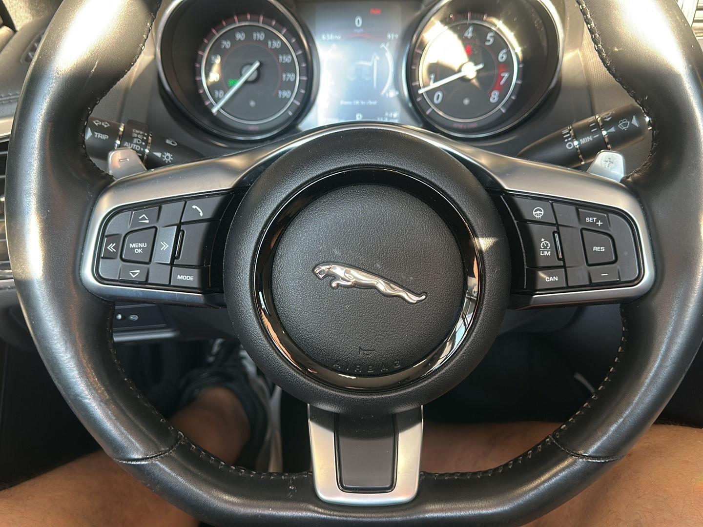 Jaguar F-Type Convertible 2.0 8A 2018