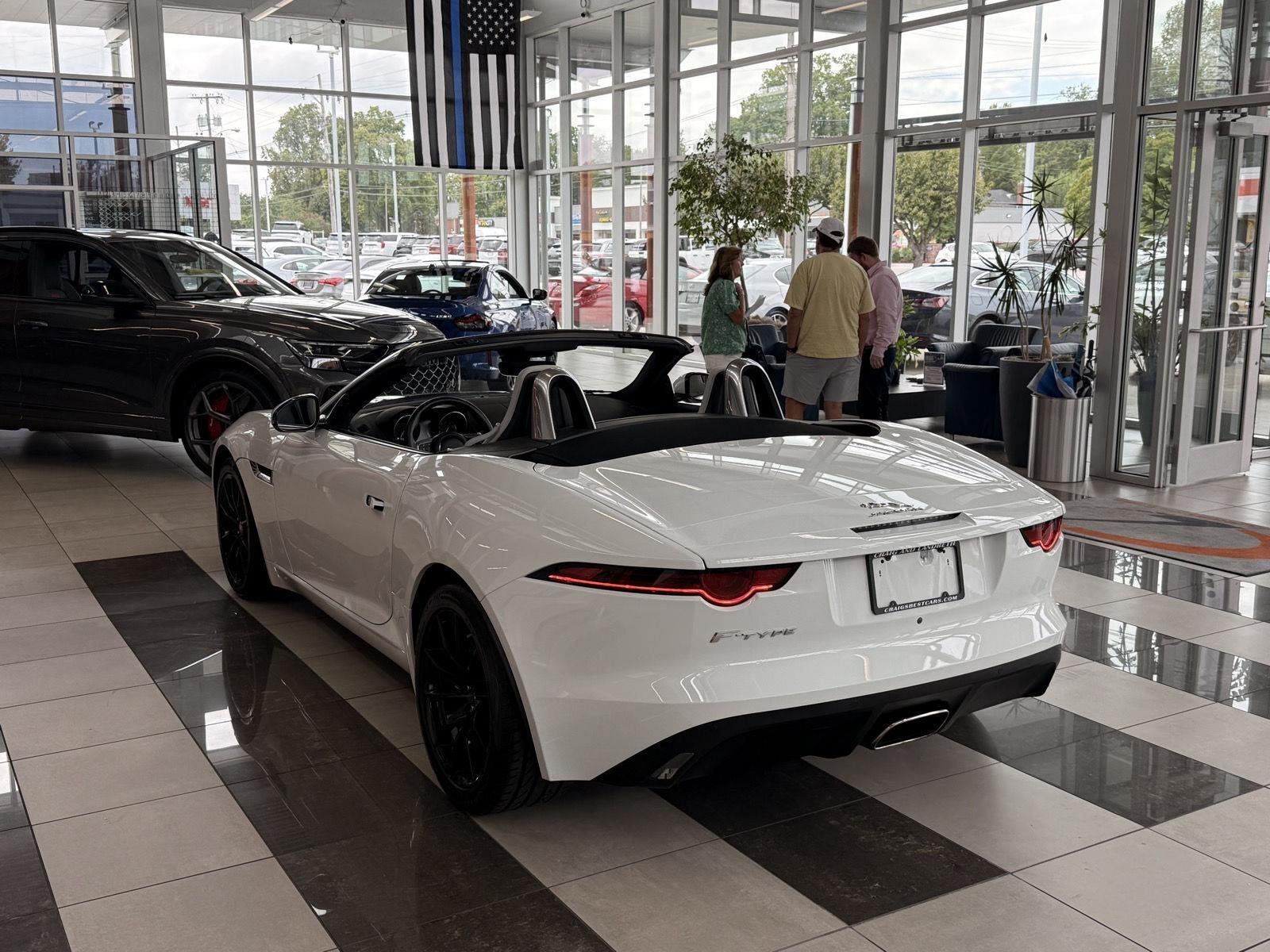 Jaguar F-Type Convertible 2.0 8A 2018