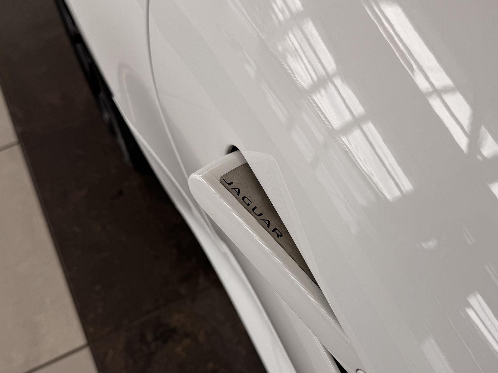 Jaguar F-Type Convertible 2.0 8A 2018