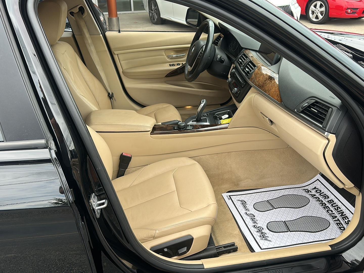 BMW 3-Series 328i xDrive Sedan 2014