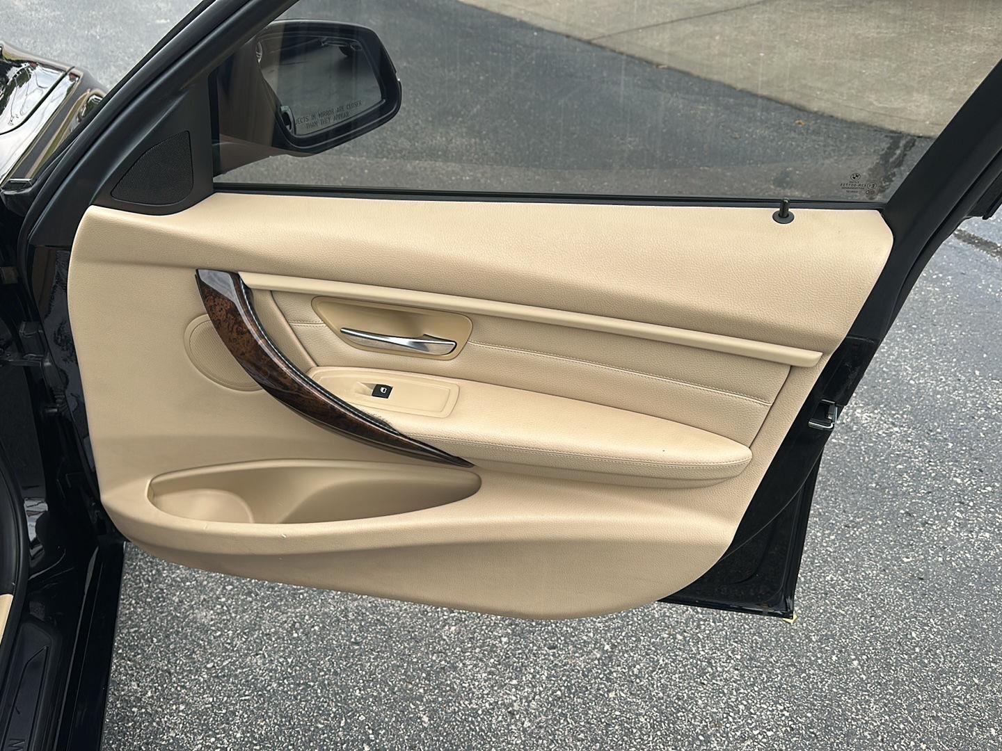 BMW 3-Series 328i xDrive Sedan 2014