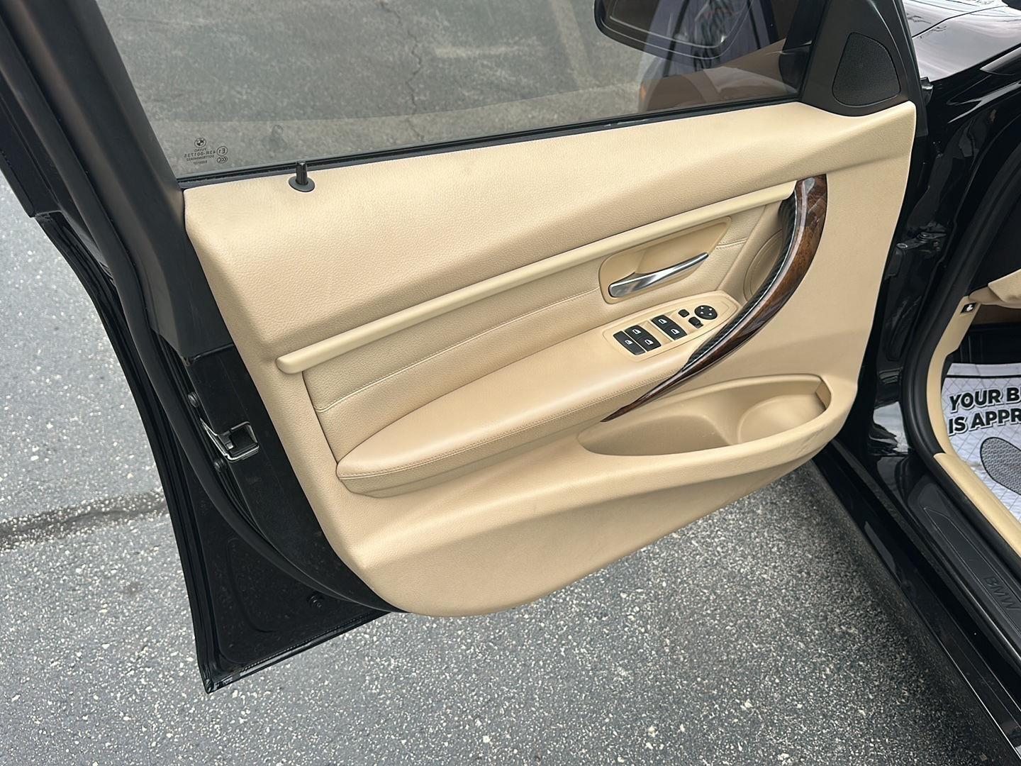 BMW 3-Series 328i xDrive Sedan 2014