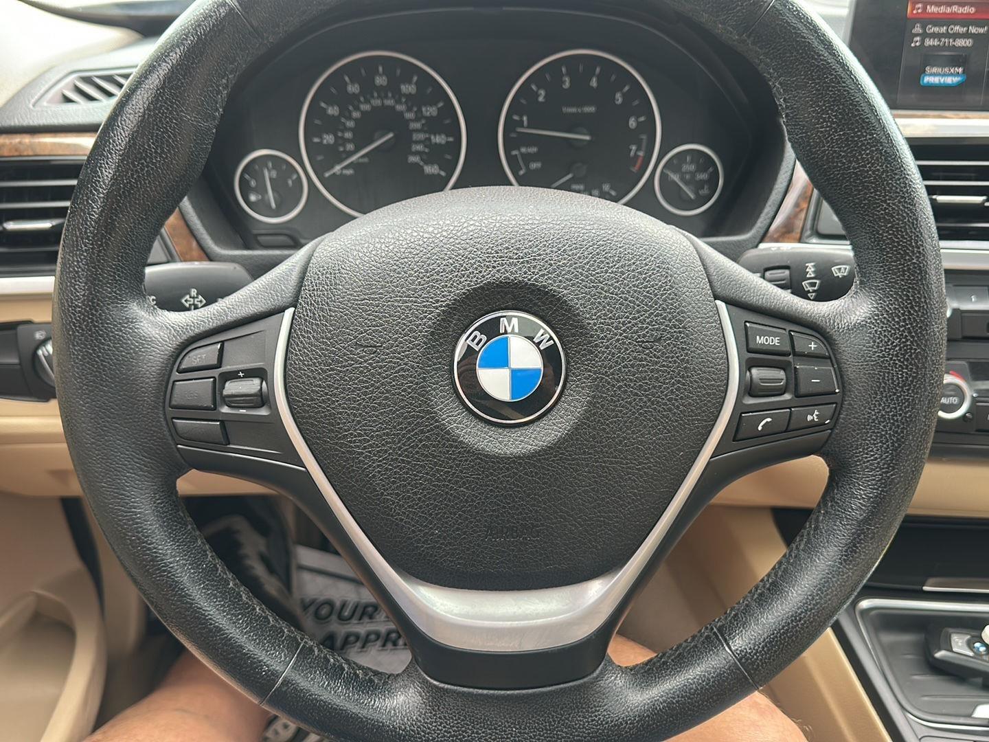 BMW 3-Series 328i xDrive Sedan 2014