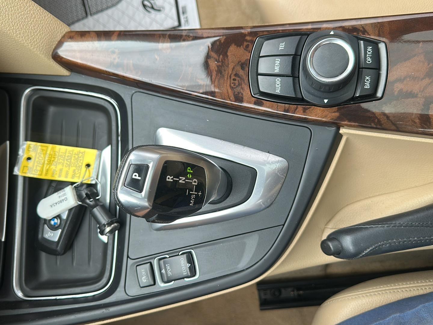 BMW 3-Series 328i xDrive Sedan 2014