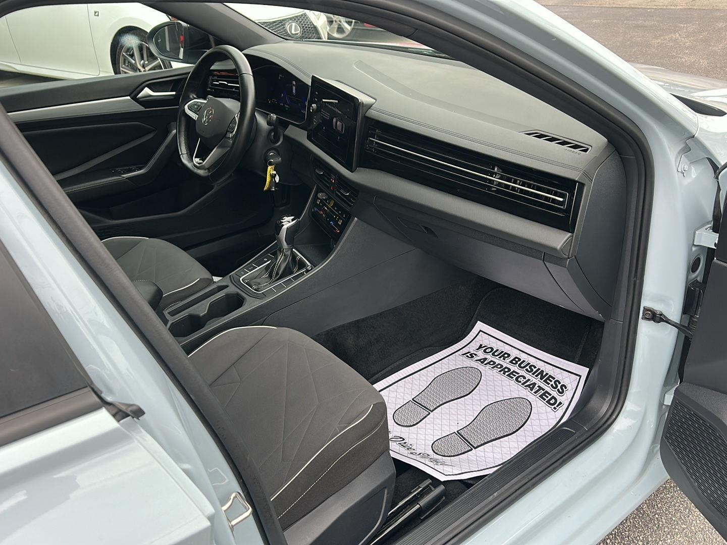 Volkswagen Jetta Sport 2025