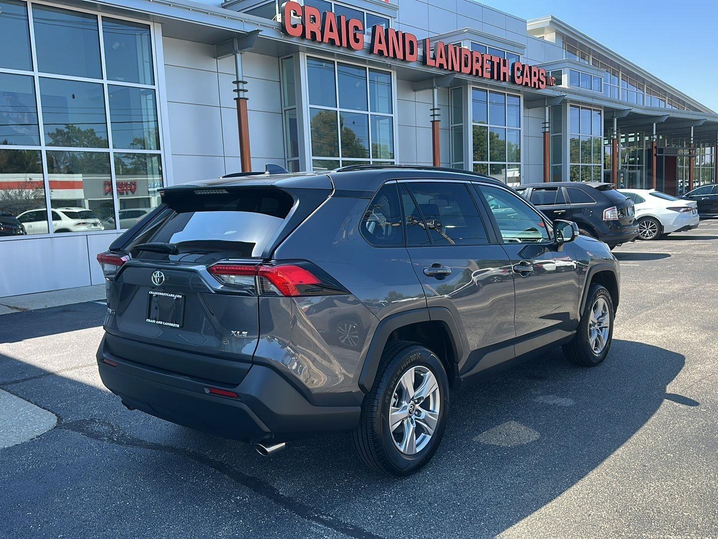 Toyota RAV4 XLE 2025