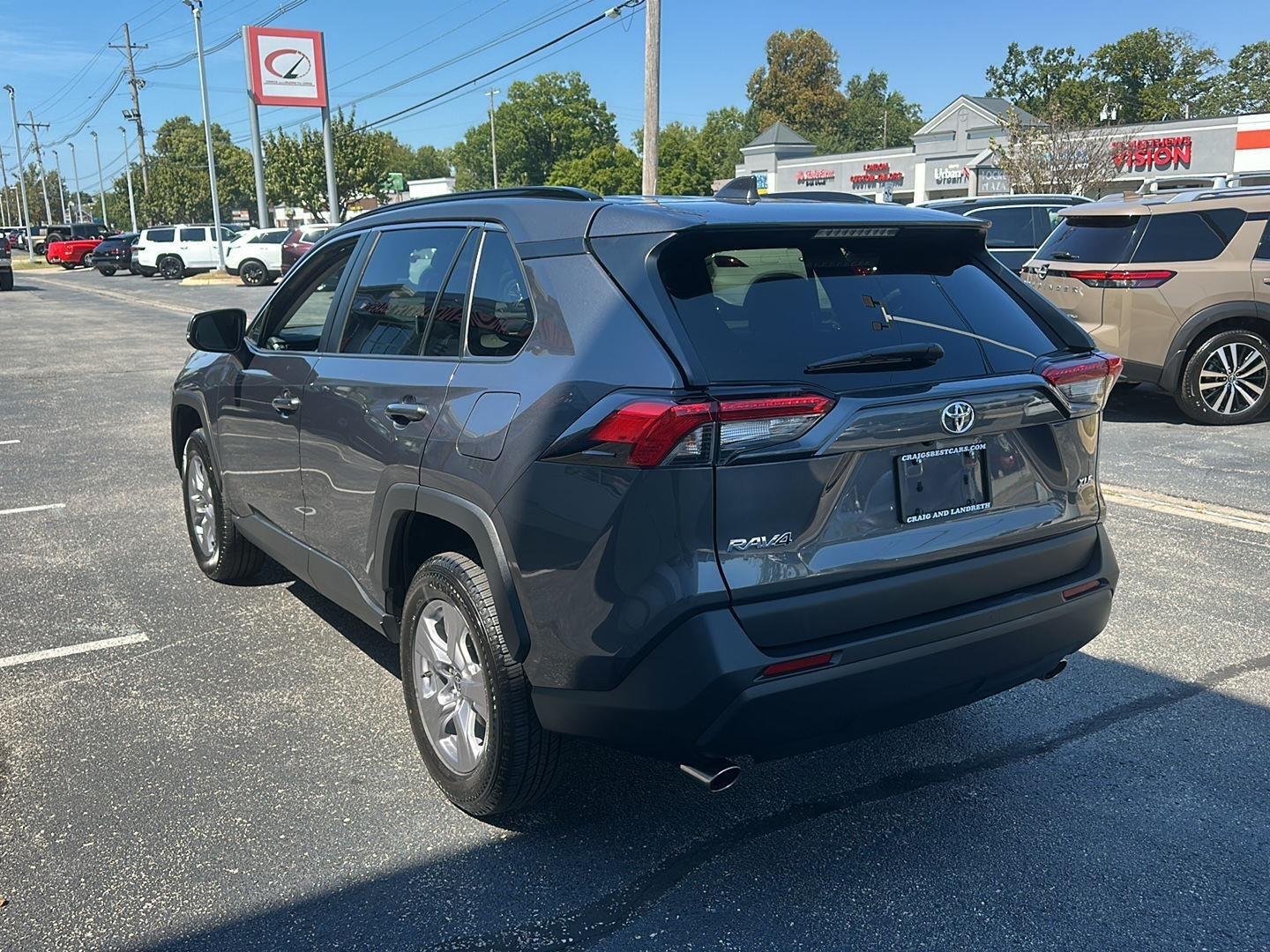 Toyota RAV4 XLE 2025