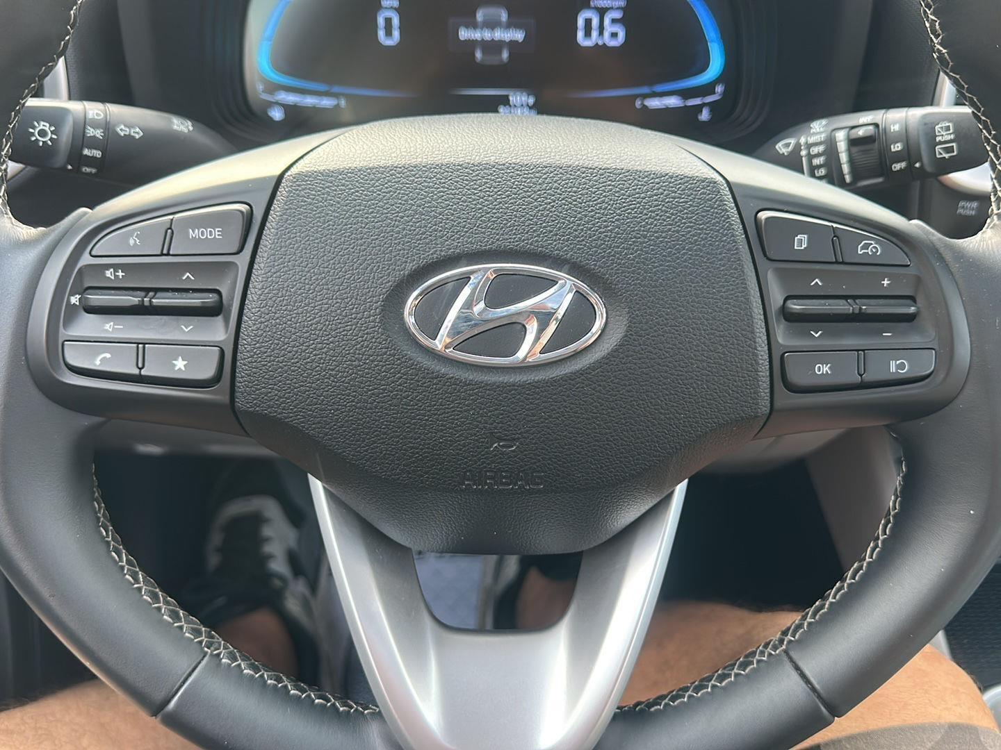 Hyundai Venue SEL 2025