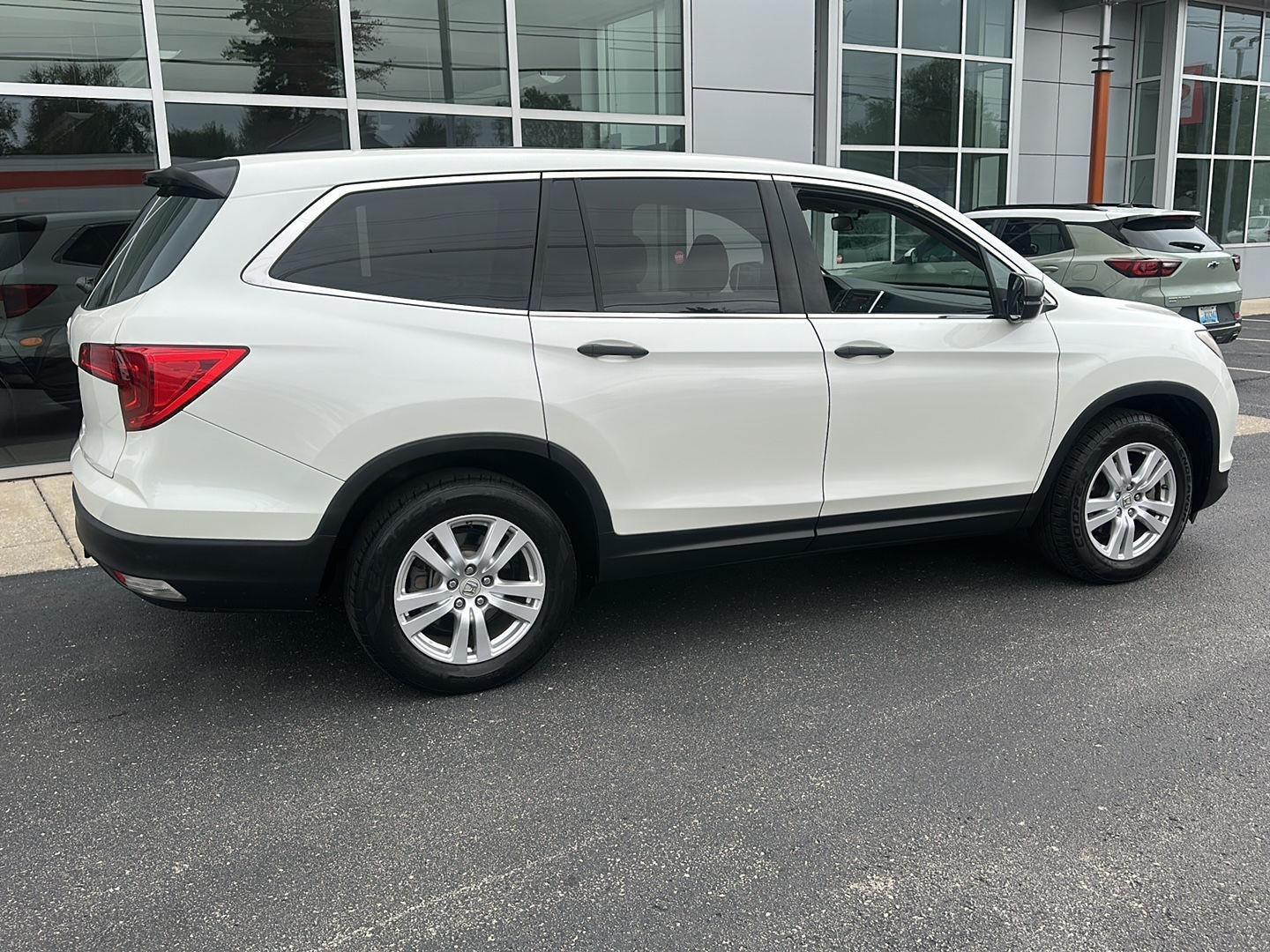 Honda Pilot LX 2WD 2016