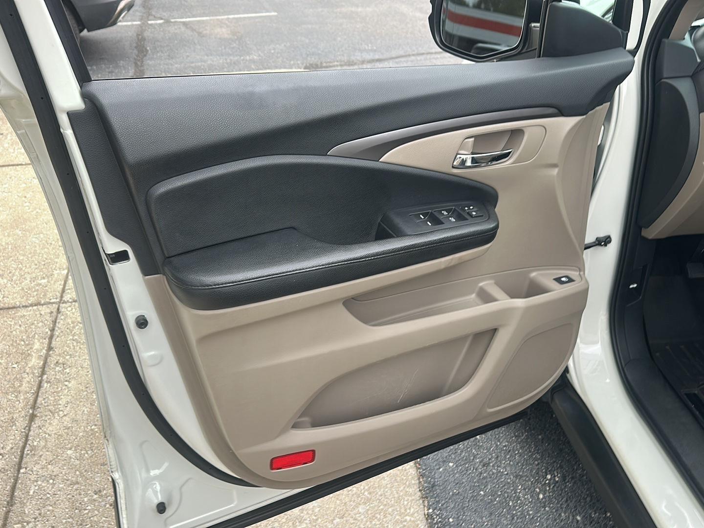 Honda Pilot LX 2WD 2016