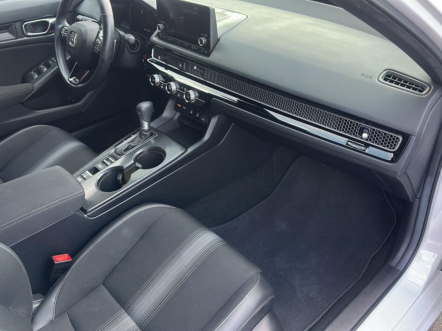 Honda Civic Sport Hatchback CVT 2025